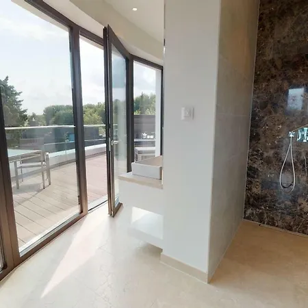 White Pearl 4 05 * Тиммендорфер-Штранд